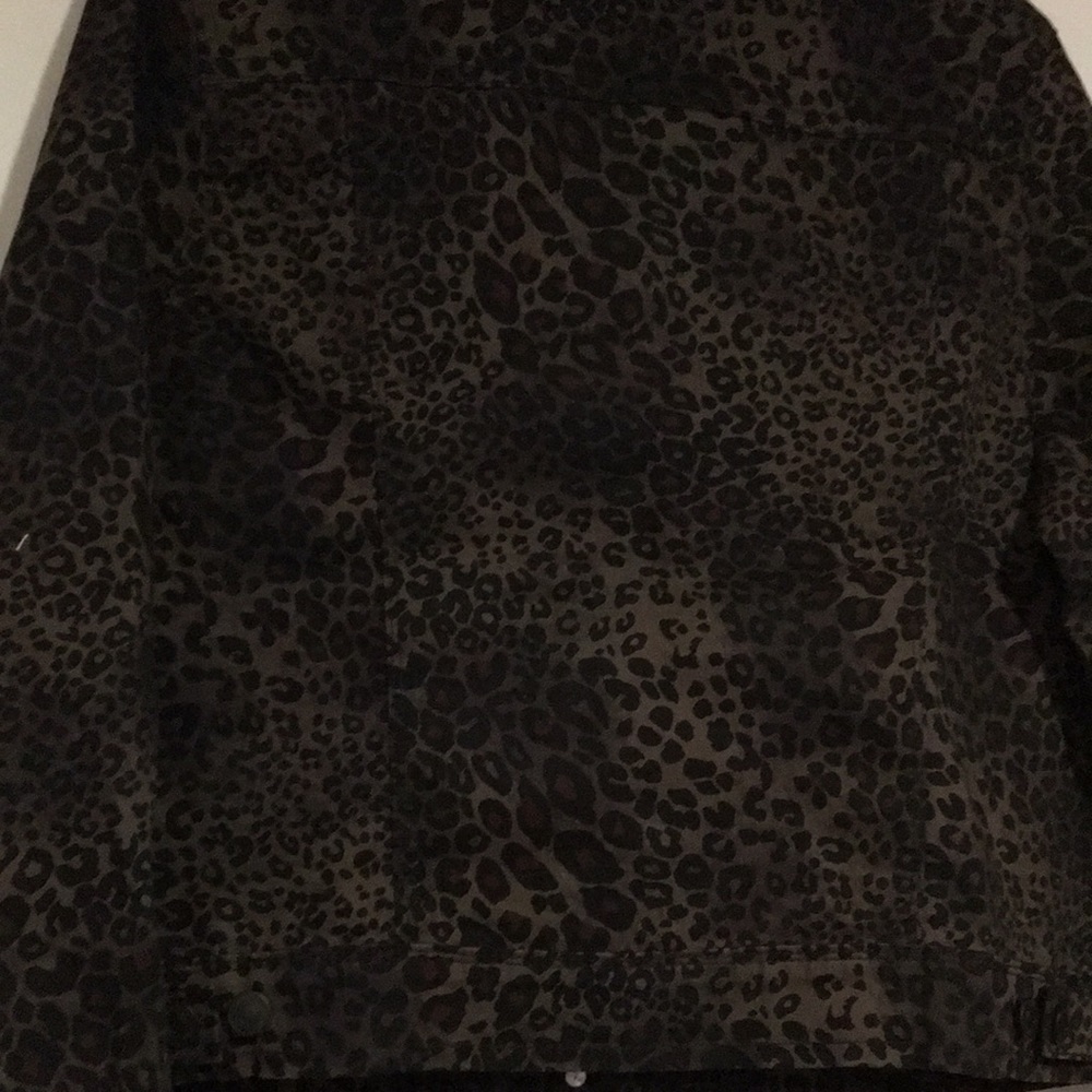 Nine West Jeans Cheetah Print Denim Jacket NWT Size Small - Picture 2 of 6